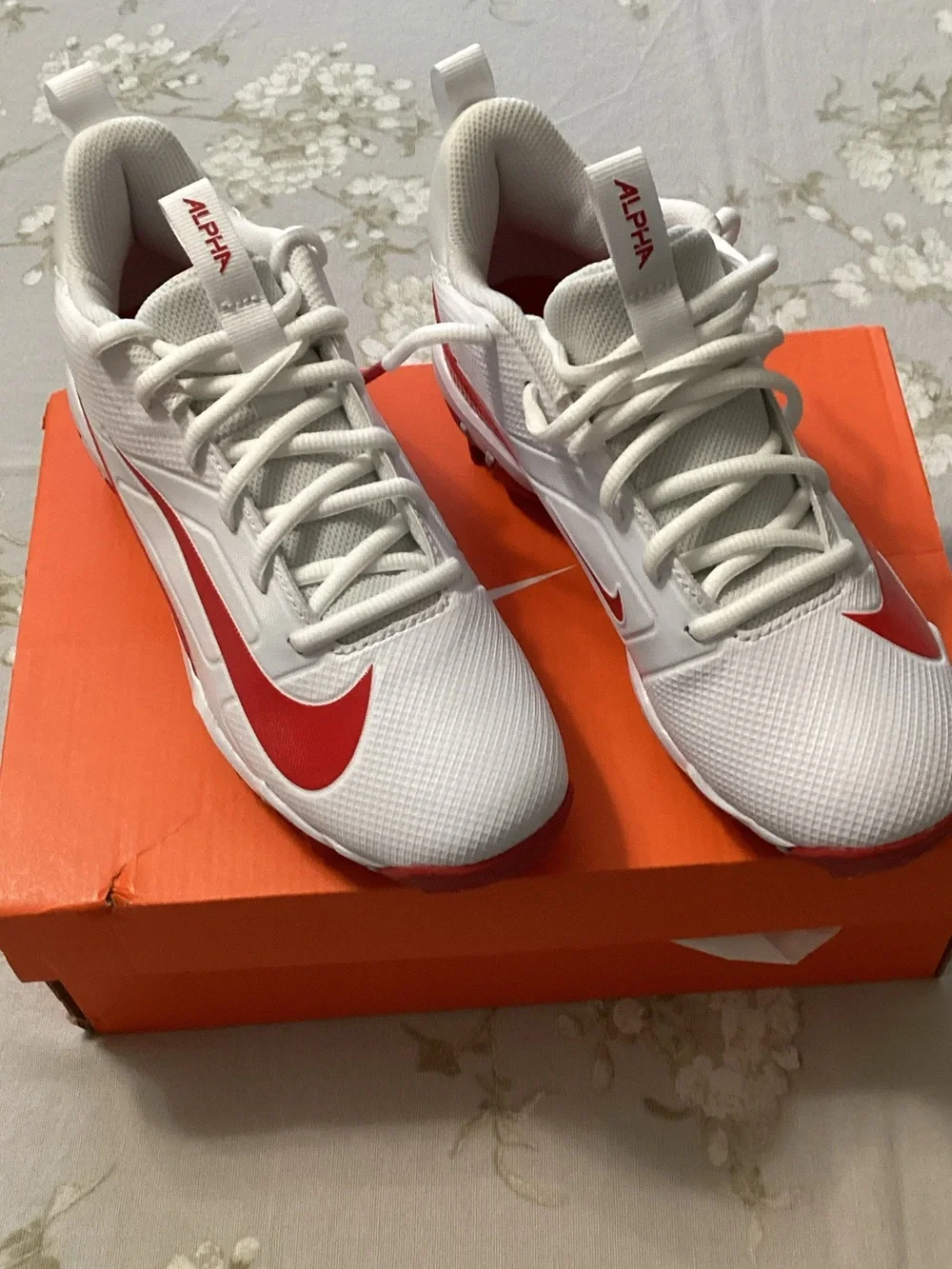 Nike Kids White and Red Alpha Lace-Up Football Cleats 🏈